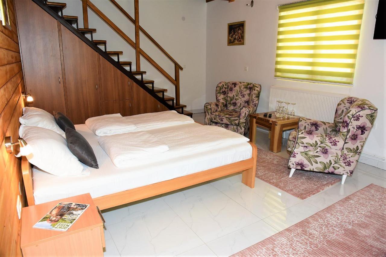 Vila "Maglic" Tjentiste Bagian luar foto