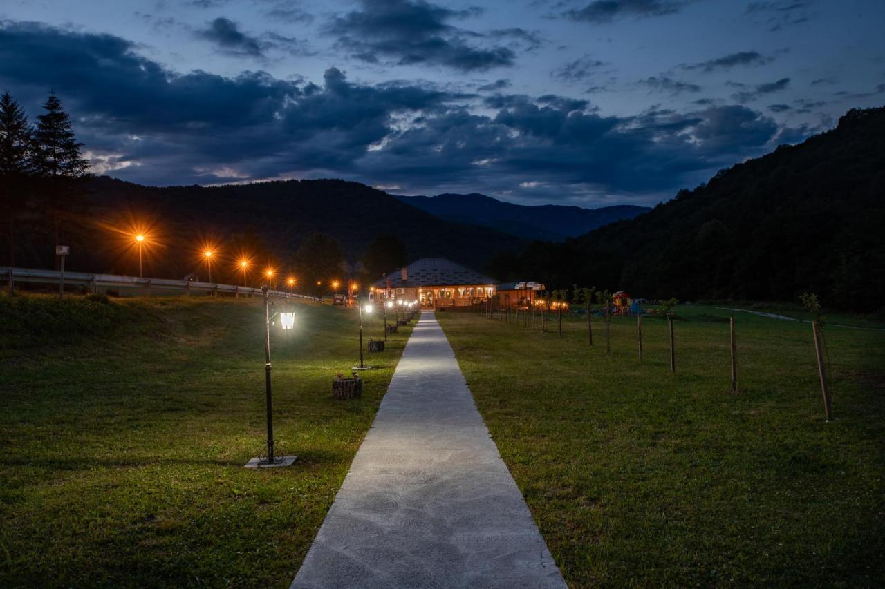 Vila "Maglic" Tjentiste Bagian luar foto