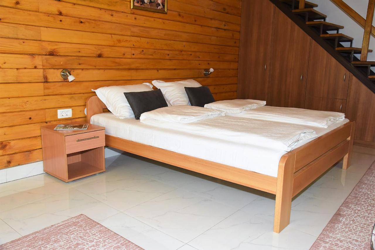 Vila "Maglic" Tjentiste Bagian luar foto